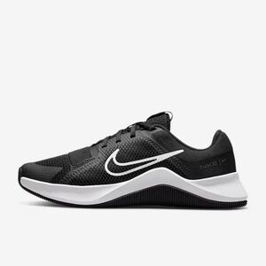 NIB Nike Women’s MC 2 Trainers Size 9